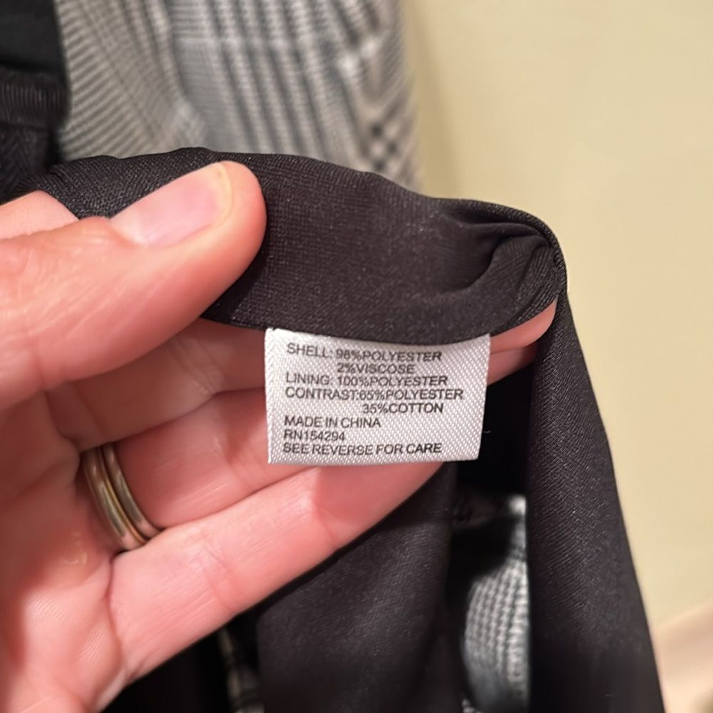 NWT Evereve woman's black and gray plaid zip up jacket blazer - Picture 9 of 10